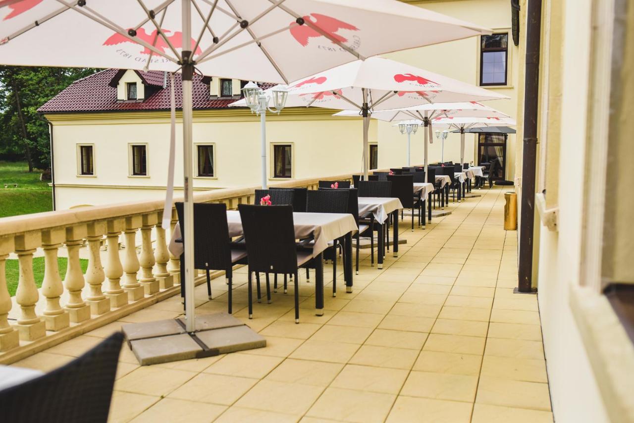 Zamek Kamenny Dvur Hotel Kynsperk nad Ohri Exterior photo